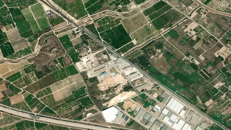 Zona de parcare pentru camioane Privado Camiones GABRIEL IRIMIA GROUP S.L. în Oliva