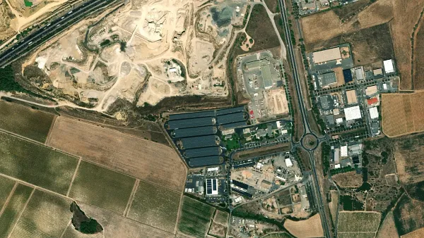 Truck parking lot Truck Etape Beziers in Vendres