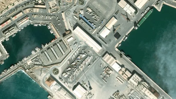 Parkareal mowiz TRUCK Puerto de in Almería