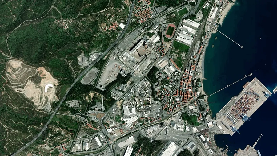 Parkareal Vernazza Autogru S.r.l. in Vado Ligure