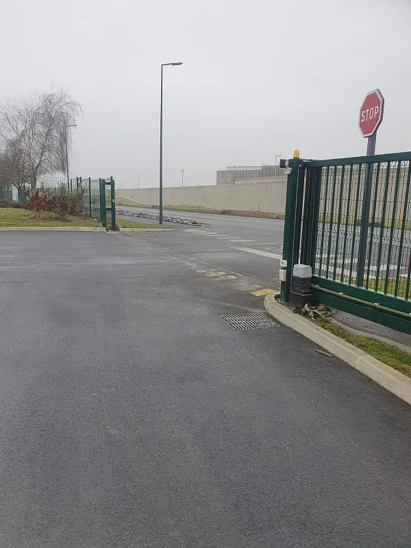 Parking dla ciężarówek Sarl Clean Trucks Auto w Bapaume