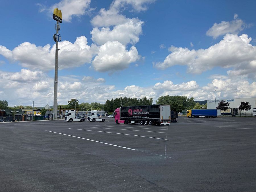 Area di parcheggio per autocarri L Port Dissen am Teutoburger Wald