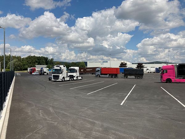 Area di parcheggio per autocarri L Port Dissen am Teutoburger Wald