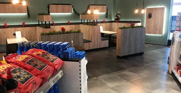 Area di parcheggio per autocarri ARAL Autohof Uhrsleben Erxleben