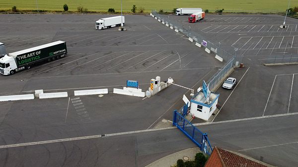 Area di parcheggio per autocarri ARAL Autohof Uhrsleben Standardparkplatz Erxleben