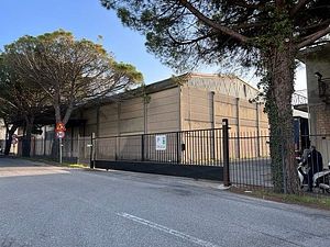 Parkareal Isola Verde Logistic & Parking in Villanova d'Albenga