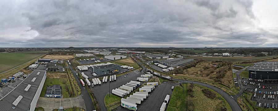Area di parcheggio per autocarri RBNB TRUCKS Carvin
