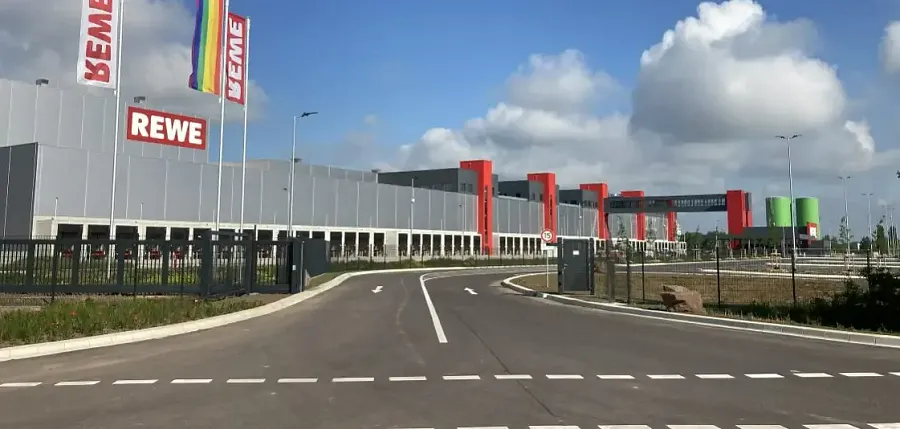 Area di parcheggio per autocarri Rewe Zentrallager Magdeburg