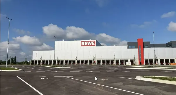 Area di parcheggio per autocarri Rewe Zentrallager Magdeburg
