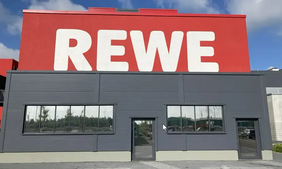 Area di parcheggio per autocarri Rewe Zentrallager Magdeburg