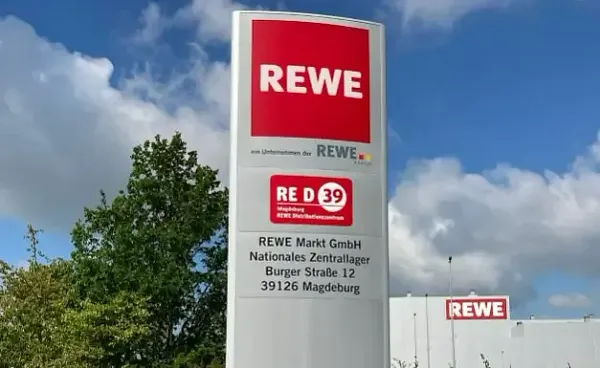 Area di parcheggio per autocarri Rewe Zentrallager Magdeburg