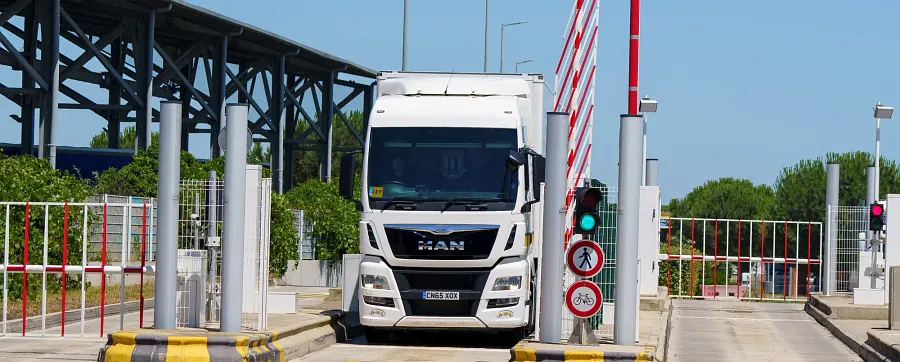 Area di parcheggio per autocarri Truck Etape Beziers Vendres
