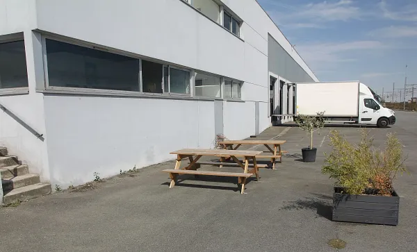 Area di parcheggio per autocarri Transports Tendron Cercottes