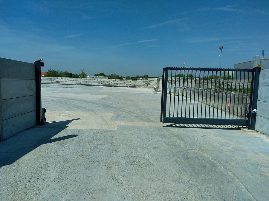 Parkoviště pro nákladní automobily Truckhous in La Chapelle-d'Armentières