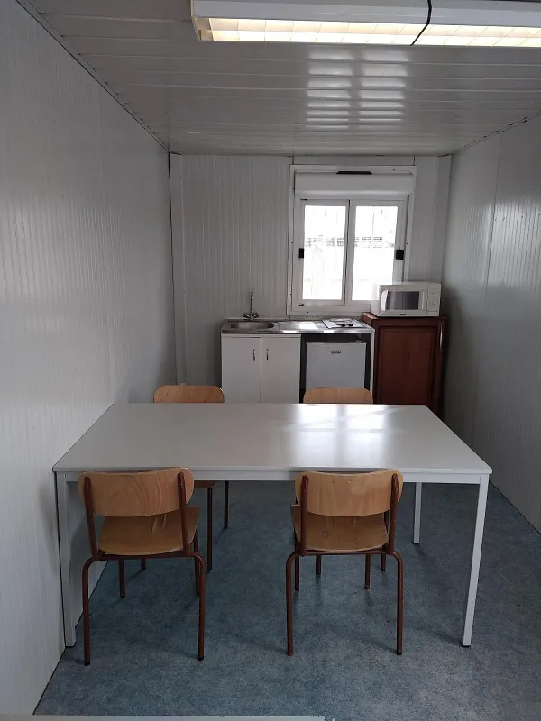 Tehergépkocsik parkolója Truckhous in La Chapelle-d'Armentières