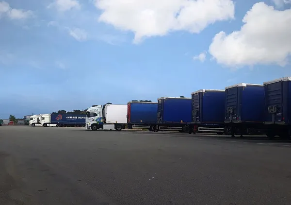 Parkareal Transports Evenisse in Champagné