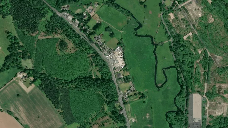 Parkareal Silver Birches Truck Stop in Stone