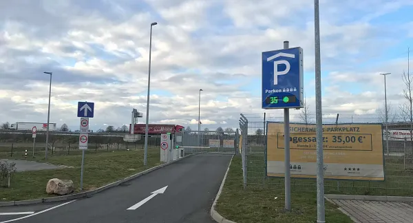 Area di parcheggio per autocarri Tank & Rast Zeven Elsdorf