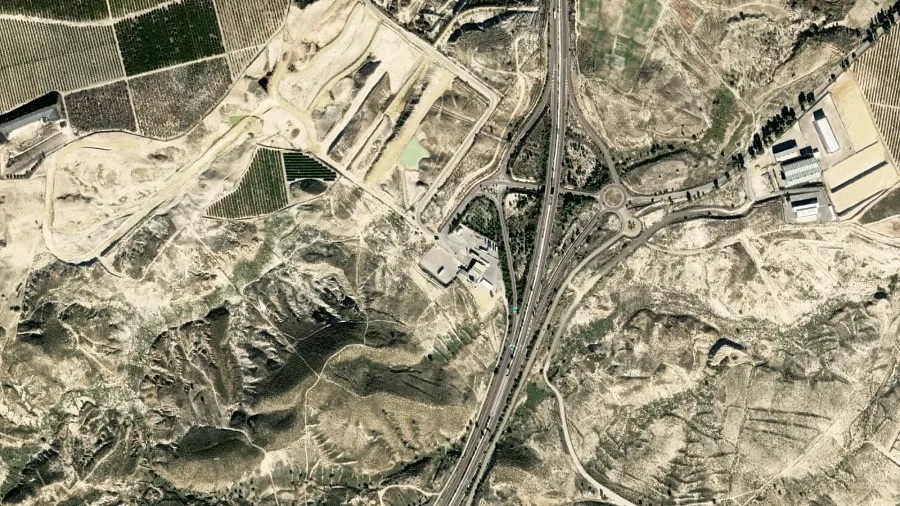 Parkareal Shell Puerta de Vera Levante Energy Center SL in Antas