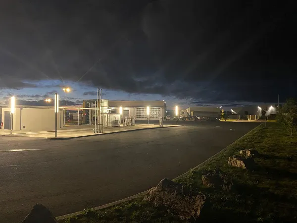 Truck parking lot Perrenot Pithiviers in Escrennes