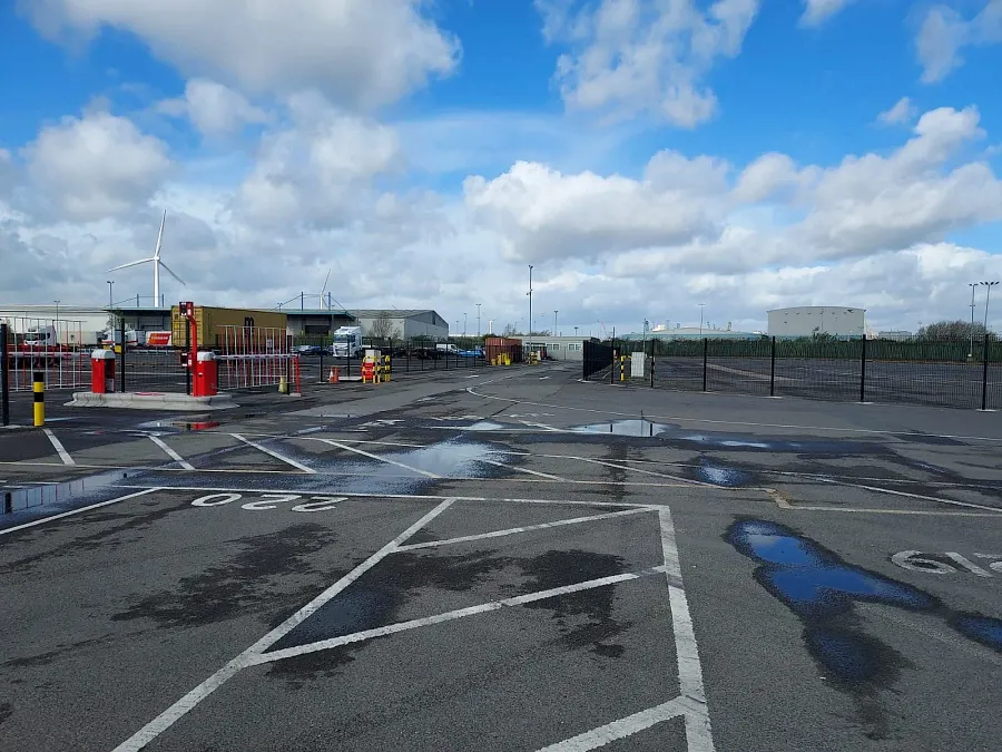 Parkareal Goldstar Truck Stop in Tilbury