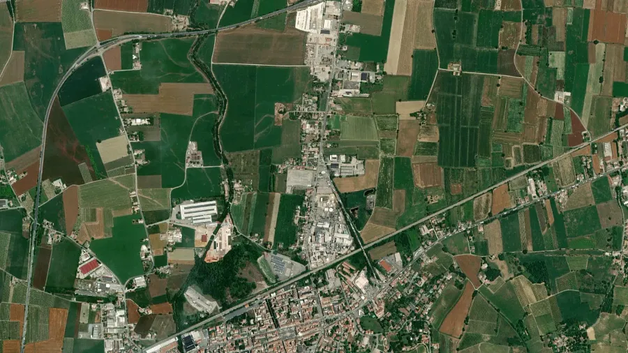 Truck parking lot Secure in Casteggio