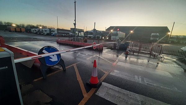 Area di parcheggio per autocarri Glen Transport Services Ltd. Leighton Buzzard