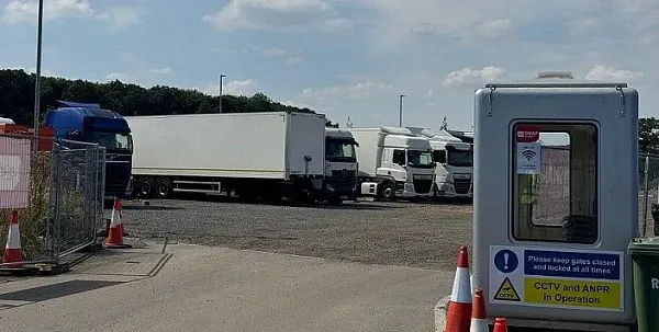 Parkoviště pro nákladní automobily Mitchell Potatoes Ltd. in Rugby