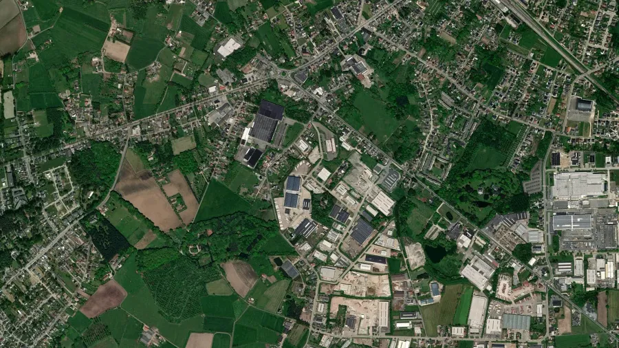 Tehergépkocsik parkolója Intrabel NV in Heist-op-den-Berg