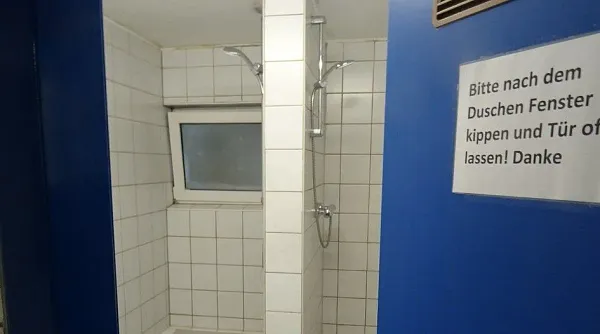 Місце для паркування вантажівок Hans K. Schmitt GmbH & Co. KG в Schmölln