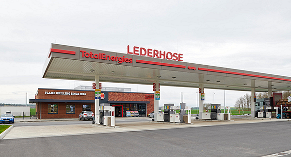 Parkareal Autohof in Lederhose