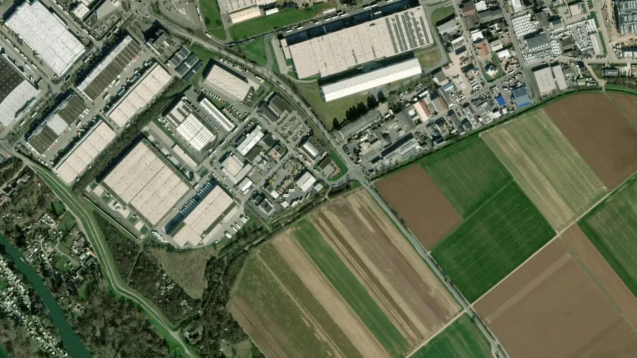 Parkareal Truck Service Bobak in Ginsheim-Gustavsburg