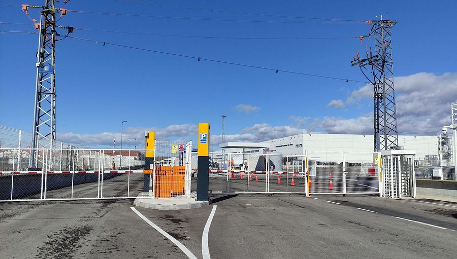 Area di parcheggio per autocarri MOEVE Truck Village PASSAC Meco