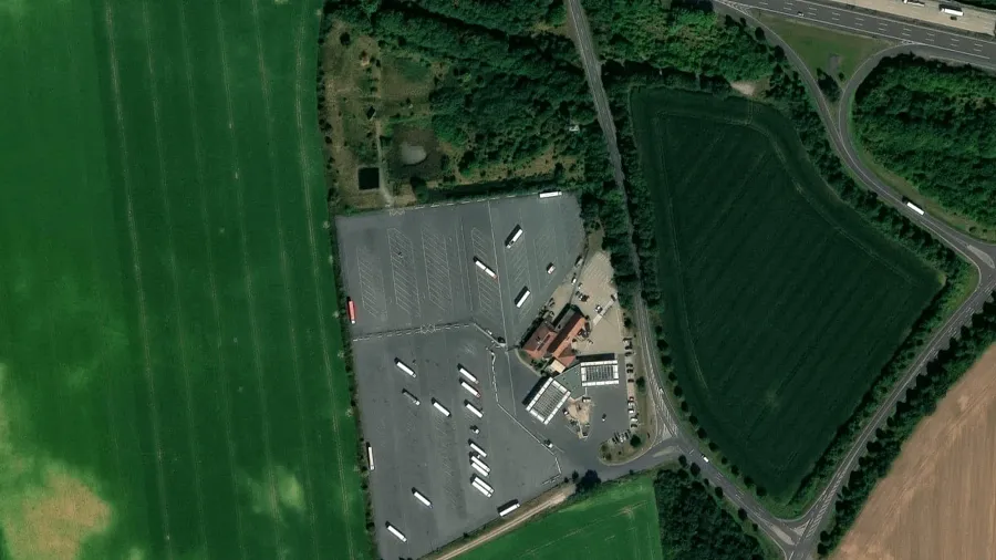 Parkareal ARAL Autohof Uhrsleben in Erxleben