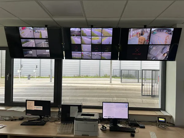 Місце для паркування вантажівок REWE Logistikzentrum в Henstedt-Ulzburg