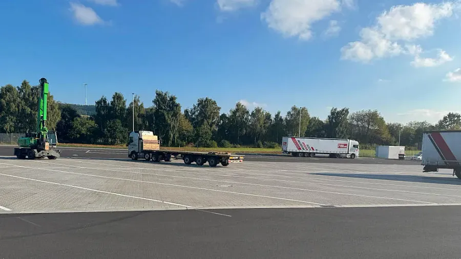 Parkareal ROSI'S Autohof in Niederaula