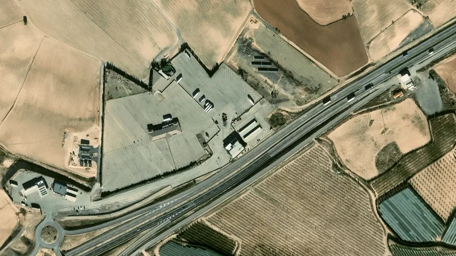 Parking dla ciężarówek Antigua Venta la Romera S.L El Navarro w Épila