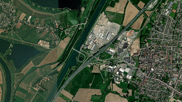 Parkoviště pro nákladní automobily A2 C in Echt