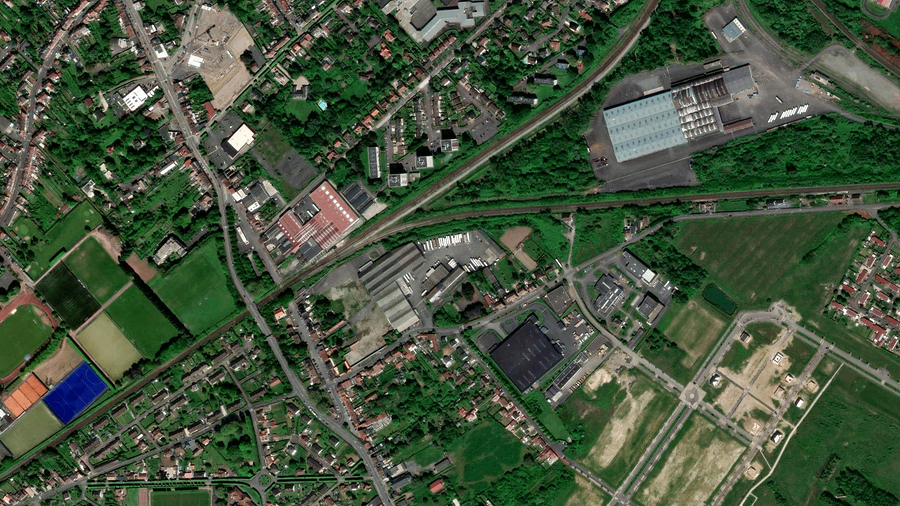 Truck parking lot FL Immo in Douai