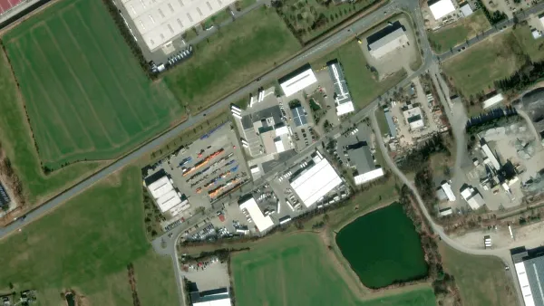 Місце для паркування вантажівок TWT Tanken Waschen GmbH в Triptis