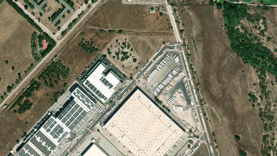 Tehergépkocsik parkolója Alcázar Estacionamientos in Torrejón de Ardoz