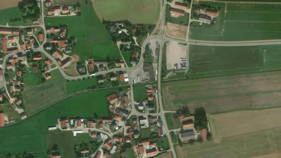 Parking dla ciężarówek Kalteis GmbH w Obertraubling