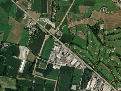 Truck Parking - INDUSTRIA ALIMENTARE BERGOMI di Bergomi A...