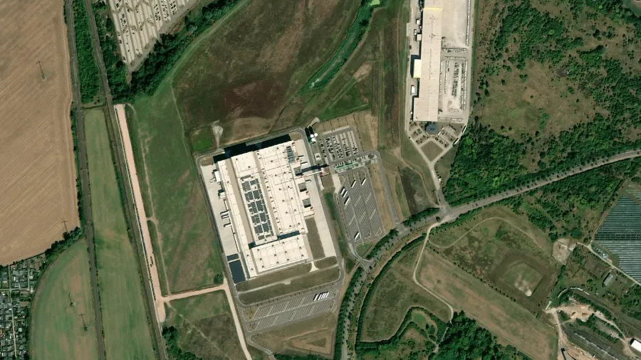 Місце для паркування вантажівок Rewe Zentrallager в Magdeburg