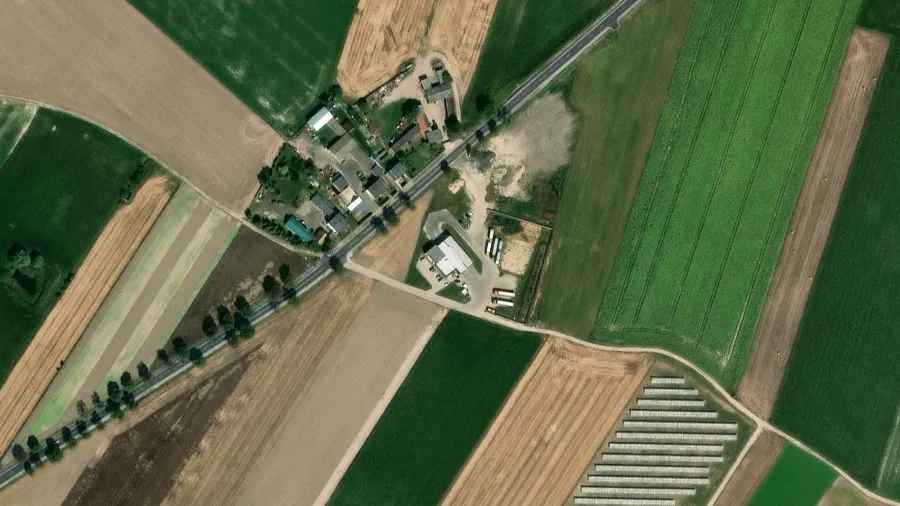 Truck parking lot Jased Myjnia in Buk