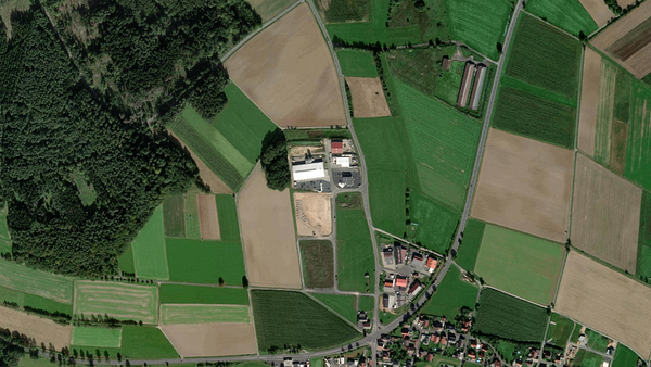 Tehergépkocsik parkolója Olaf Jehn SBV in Ebersburg