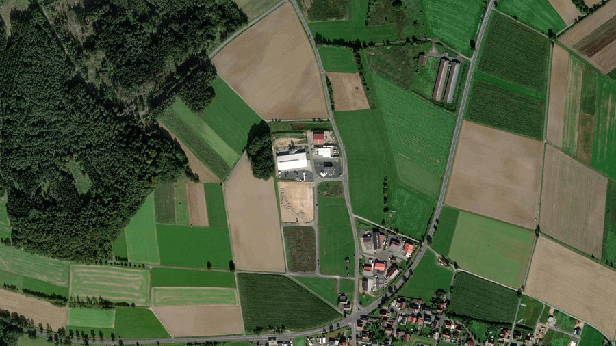 Tehergépkocsik parkolója Olaf Jehn SBV in Ebersburg