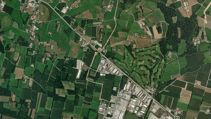 Parkoviště pro nákladní automobily INDUSTRIA ALIMENTARE Bergomi di A... in Cavaglià