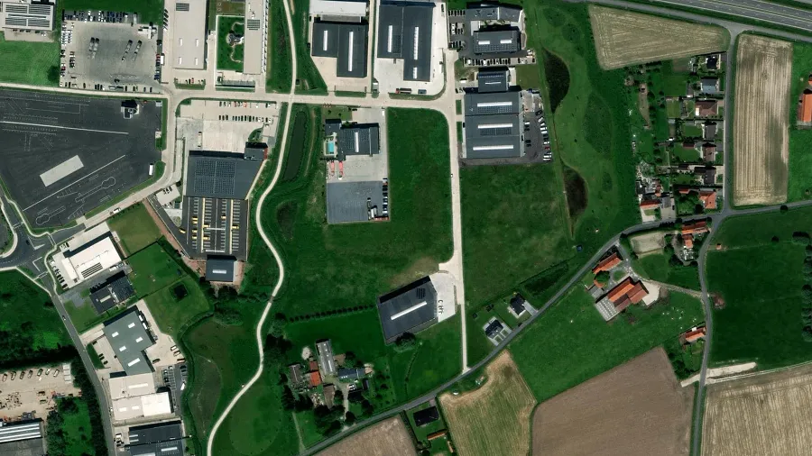 Місце для паркування вантажівок Lensen BV в Roeselare