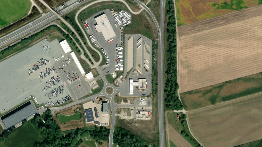 Area di parcheggio per autocarri Tank & Rast Pilsting